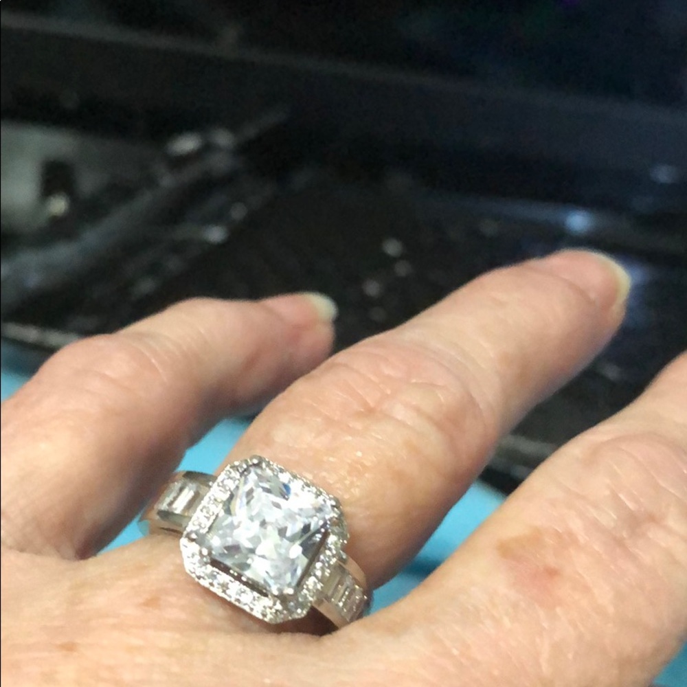 Square cut zirconium ring